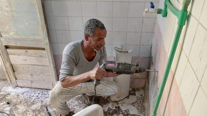 الانتهاء من تغيير الخط الداخلى للمياه بمدرسة الشهيد العقيد احمد محمود بكلاحين ابنود