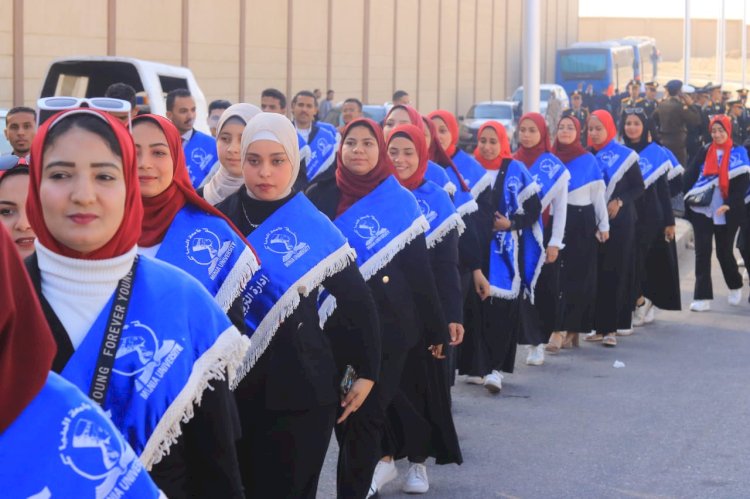 زيارة وفد طلابي من جامعة المنيا للمعرض الدولي "إيدكس" للصناعات الدفاعية