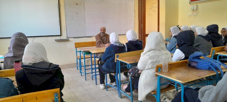 شقائق الرجال شركاء البناء.. محاضرة بمدرسة السادات الإعدادية بفرشوط