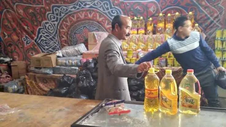 محافظ المنيا يوجه بالاستمرار في ضخ المزيد من السلع بالأسواق والمنافذ