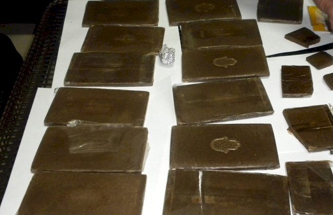 "٥٠"كيلو حشيش بحوزة تاجرين بمطروح