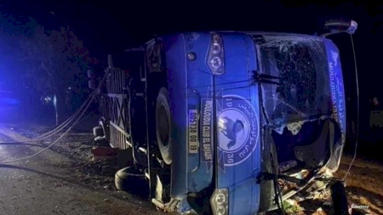 رئيس الجزائر ينعي وفاة لاعبين بفريق مولودية البيض في حادث