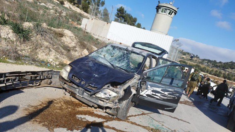جيش الأحتلال يعلن قيام شاب فلسطيني بعملية دهس أربعة إسرائيليين