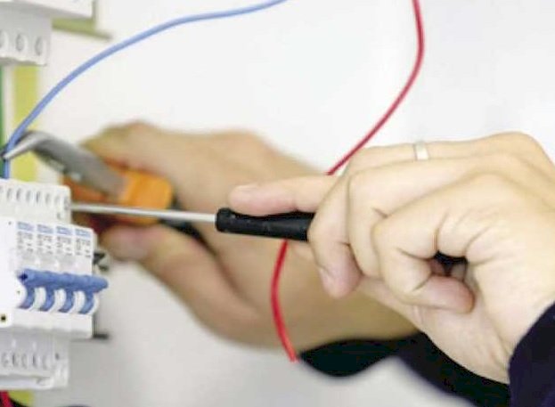 الامن الاقتصادي:ضبط "١٤١٦٨ "الف قضية سرقة تيار كهربائي ومخالفات مباني