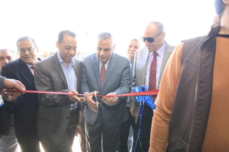 محافظ سوهاج يستعرض حصاد التأمين الصحي ٢٠٢٣