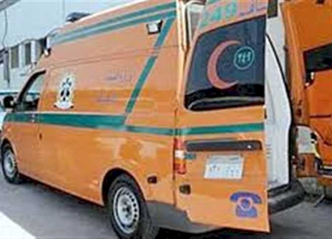 إصابة 6 أشخاص في حادث سقوط سيارة بترعة في جنوب المنيا