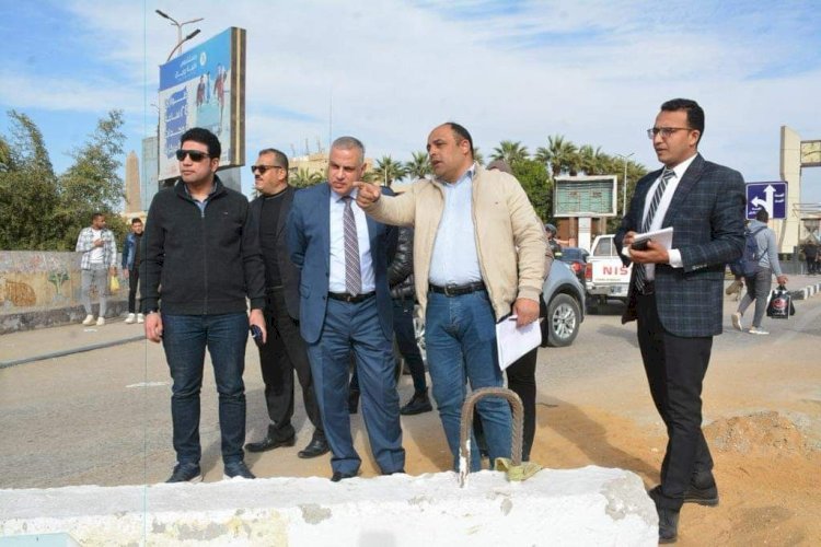 محافظ سوهاج يتفقد اعمال الصيانة بكوبري اخميم