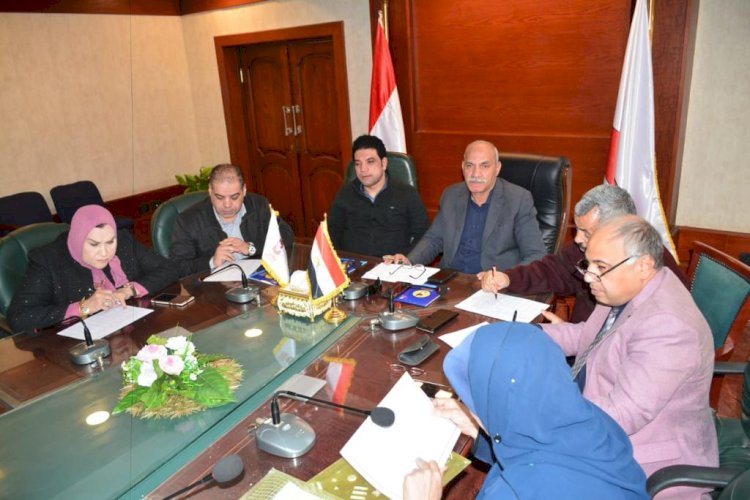 اللجنة المشكلة لاختيار الام المثاالية تنهي اعمالها وفقا لمعايير التضامن الاجتماعي بسوهاج