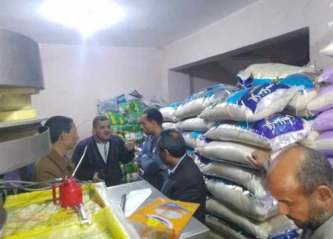 ضبط مخالفات تموينية بالمنيا