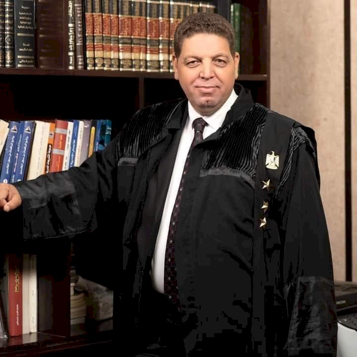 إبراهيم فؤاد يتقدم بأوراق ترشحه لعضوية استئناف قنا