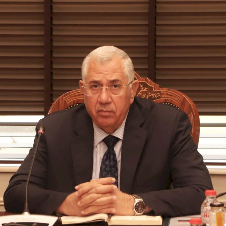 "القصير"يبحث مع سنغافورة استنباط اصناف الارز