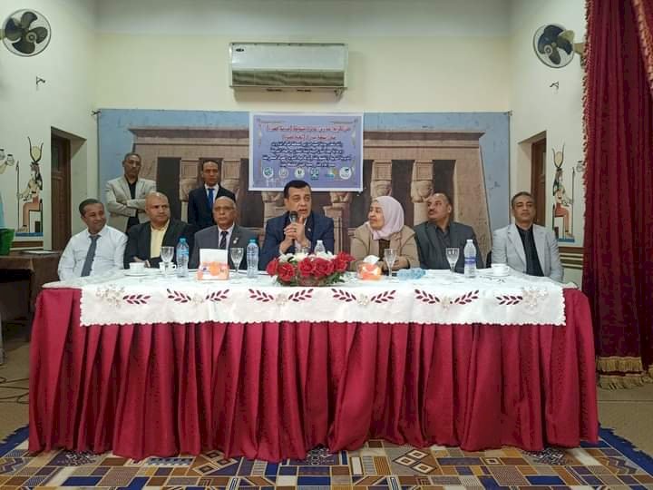 المدرسة الخضراء مدرسة قفط الابتدائية المشتركة بمدينة قفط نموذج نجاح بقنا