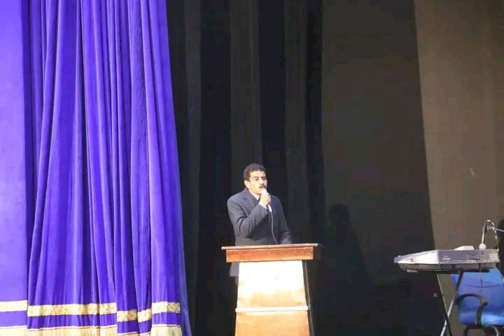 نبتعد كلما اقتربنا من غيره