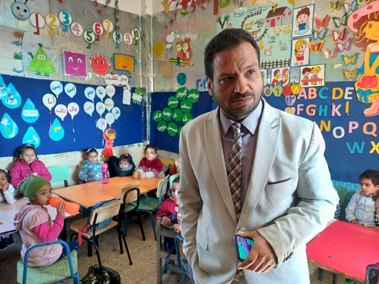 مدير تعليم أبوتشت يوجه بتفعيل الأنشطة الطلابية بالمدارس