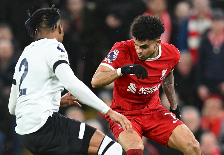 ليفربول يعزز صدارته للبريميرليج بعد الفوز على لوتون تاون برباعية