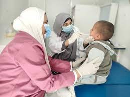 توقيع الكشف الطبي على 1588 حالة خلال قافلة طبية بقرية سرير مفتاح بمركز المنيا