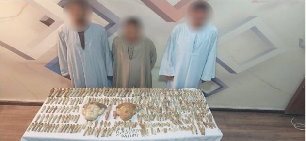 ضبط تجار الاثار ببني سويف