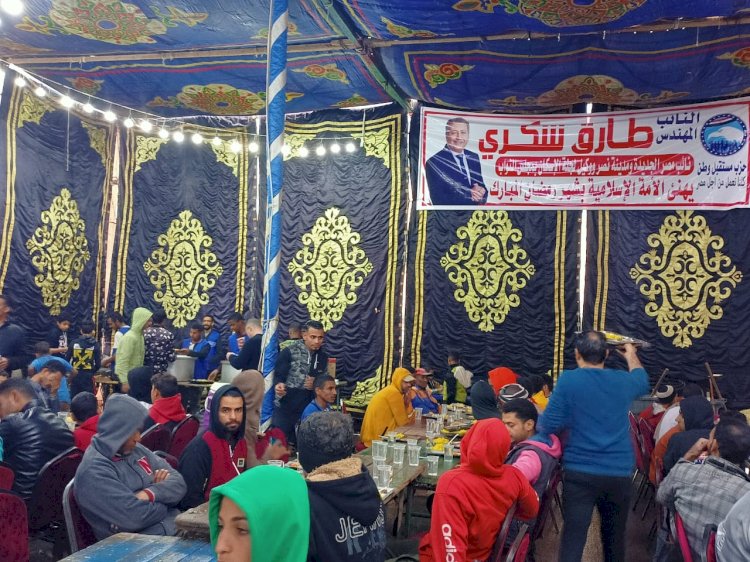 تسع 2000 شخص يومياً.. النائب طارق شكرى يقيم مائدة رحمن  طوال شهر رمضان بمدينة الأمل