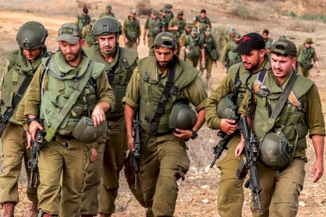 المخابرات الروسية: فرنسا سترسل 2000 جندي لأوكرانيا وسيكونون أهدافا مشروعة لنا