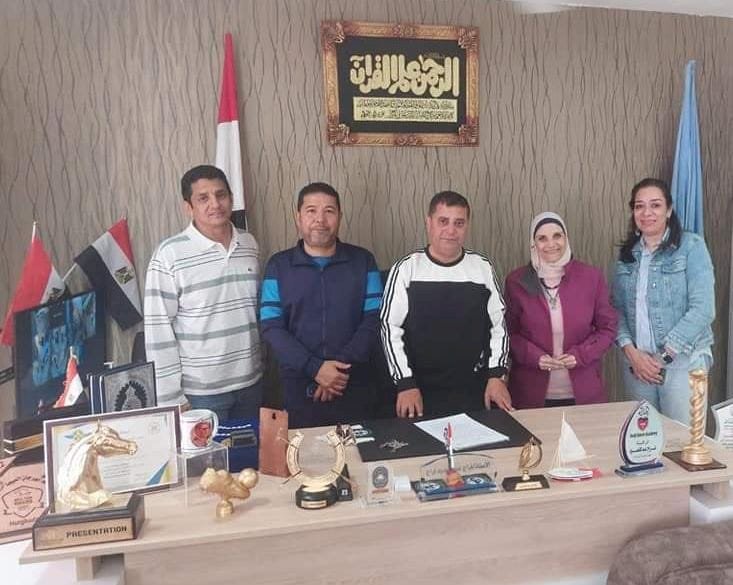 استعدادات مكثفة لبطولة العالم لسباحة المياه المفتوحة بالبحر الأحمر