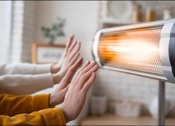 بسبب الدفاية.. مصرع 3 من أسرة واحدة في المنيا