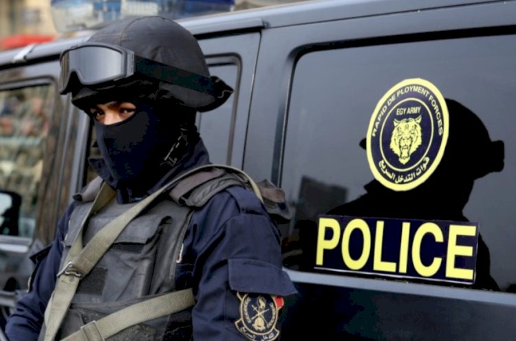 ضبط متهمين بسرقة المواطنين باسلوب المغافلة بالقاهرة- التحرير - Menbar  Eltahrir