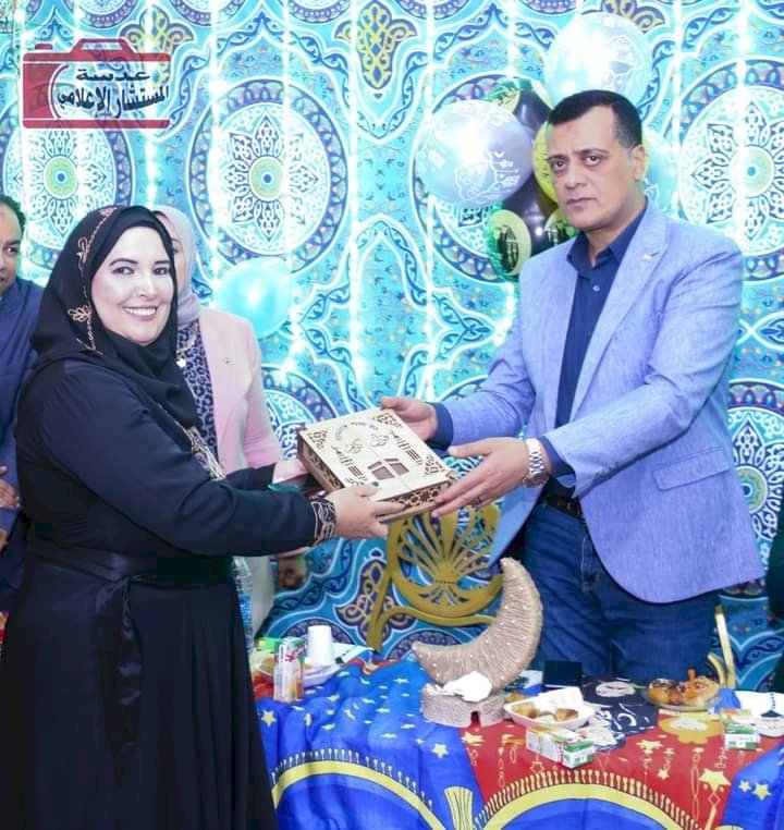 د. محمد السيد:  مدير تعليم قنا يكرم حفظة القرآن الكريم و قيادات مدرسة سيدي عبد الرحيم الإعدادية بنين 