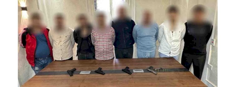 "قوة امنية"تنقذ رجل اعمال اثناء اختطافه في سيارة باحد شوارع القاهرة