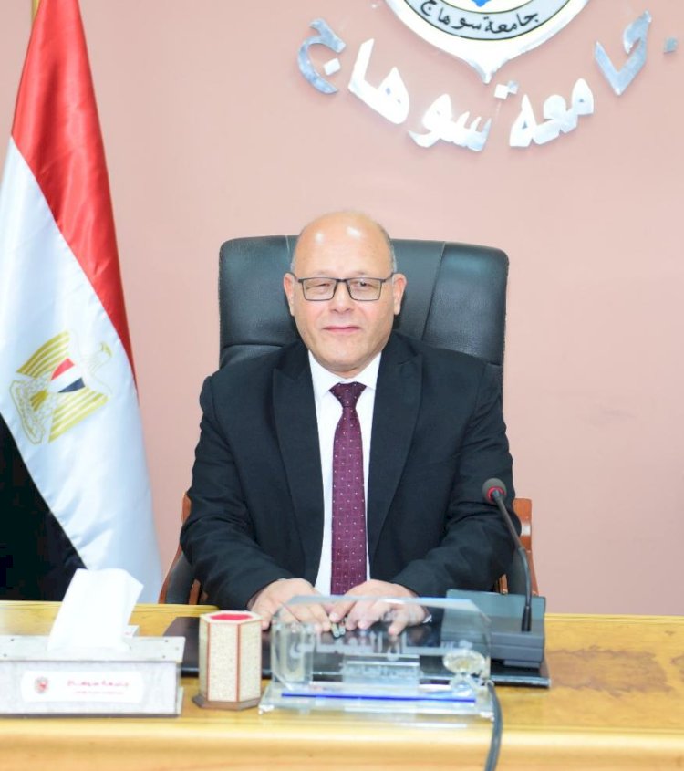 قرار وزاري بفتح باب القيد لدرجة الدكتوراة من الخارج بقسم الإدارة الرياضية والترويح بتربية رباضية سوهاج 