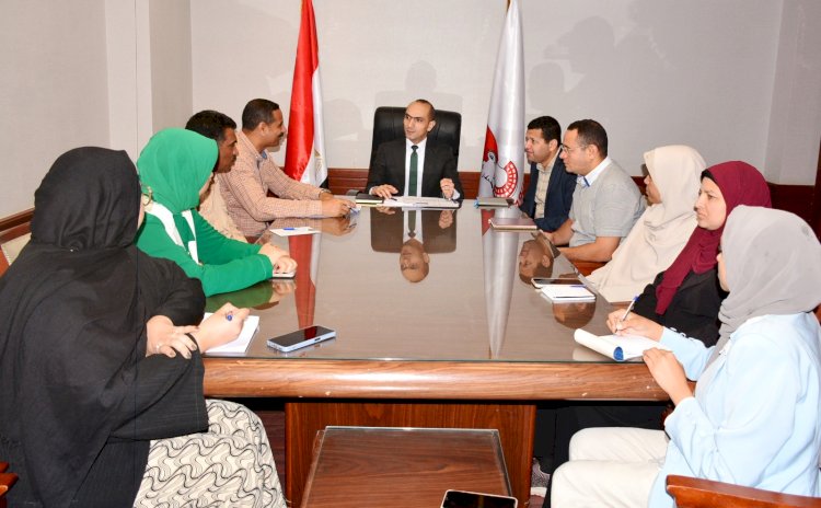 القاضي يعقد الاجتماع الدوري لمبادرة "صوتك مسموع " بسوهاج