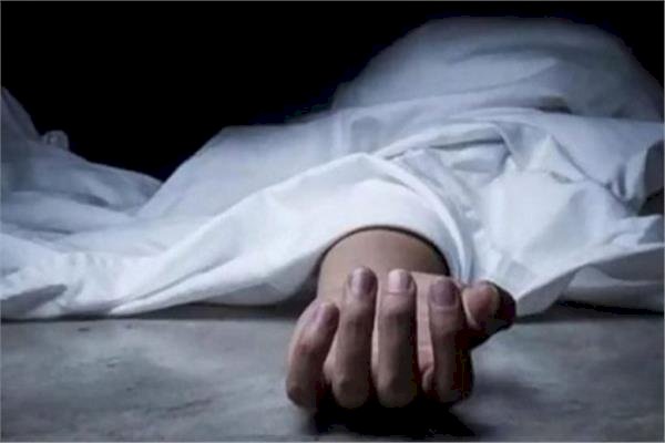 بسبب مشادة كلامية.. مزارع ينهي حياة زوجته بقطعة خشبية في المنيا