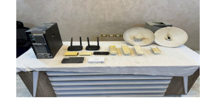 ضبط مهندس لادارته شبكة لتوزيع الانترنت بدون ترخيص بالقاهرة