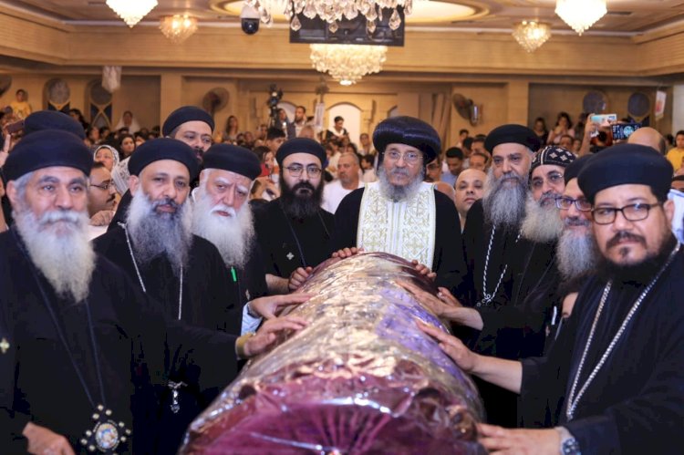 الأنبا يواقيم يترأس صلوات قداس عيد استشهاد الأم دولاجى وأولادها  بكنيستها جنوب الأقصر