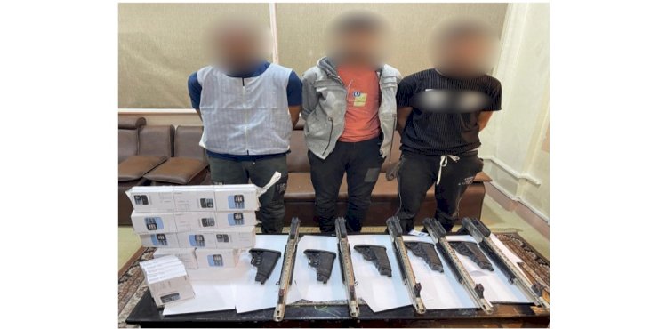 القبض علي تشكيل عصابي تخصص تجارة الاسلحة بمطروح