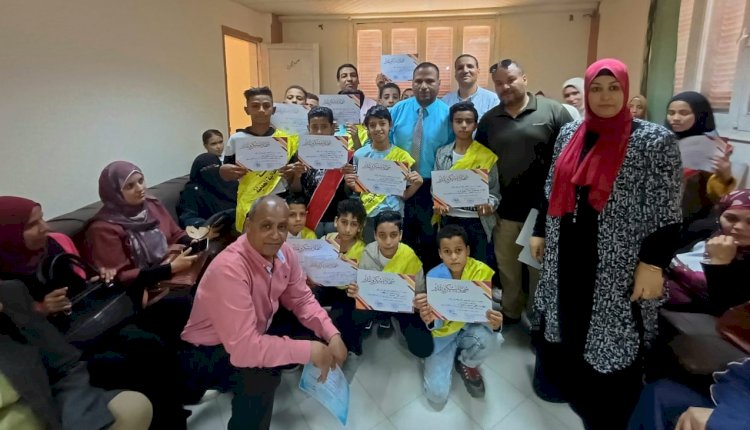 تعليم ابوتشت يكرم طلاب ومديري المدارس واخصائي وموجهي المكتبات المتميزين