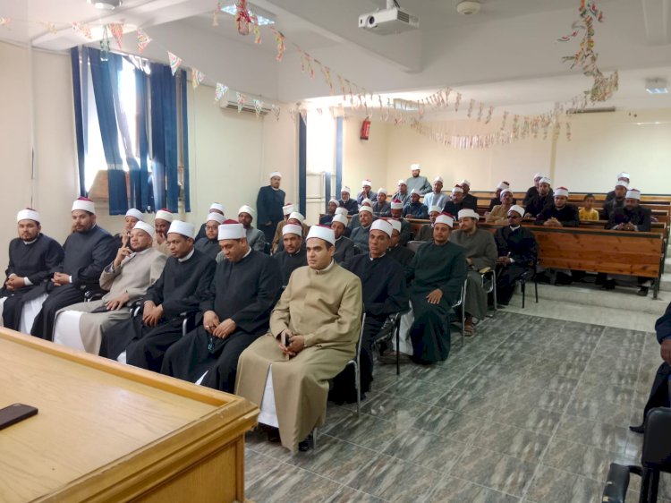 جامعة جنوب الوادي تنظم الملتقى التثقيفي لائمة وواعظات قنا