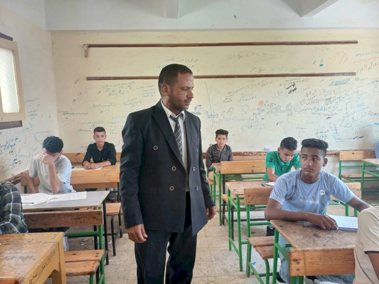 طلاب الشهادة الإعدادية بابوتشت يؤدون امتحان العلوم وسط اجراءات أمنية واحترازية مشددة