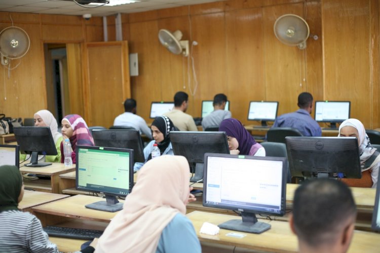 مركز التحول الرقمى بجامعة جنوب الوادى يجرى اختبارات لـ 134 باحثًا