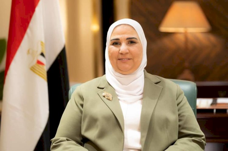 "القباج"عطاء يرعي دورات تدريبية لمقدمي الخدمة بداررعاية  المسنات  الكفيفات