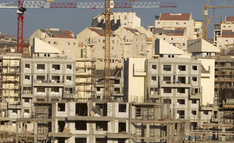 الأحتلال الإسرائيلي يتخذ خطوات جديدة في الضفة الغربية ردا علي اعتراف عدد من الدول بفلسطين