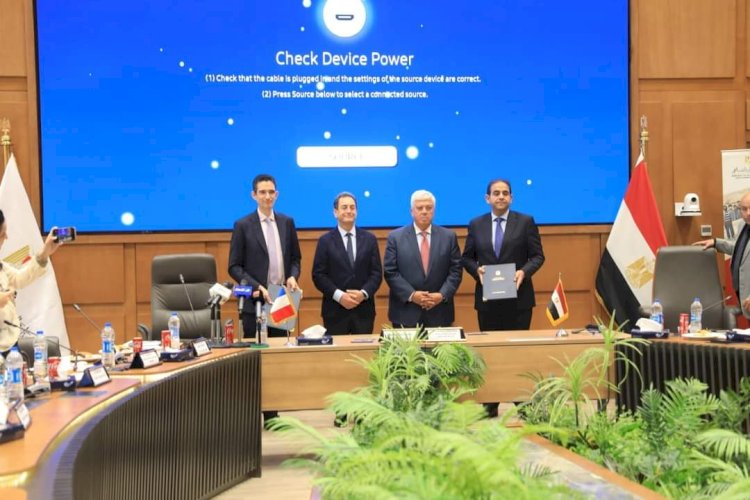 رئيس جامعة المنيا يشهد توقيع أضخم اتفاق إطارى للشراكة الدولية بين الجامعات المصرية والفرنسية