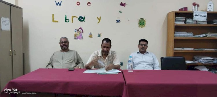 محبي الشعر والثقافة يغردون في مركز شباب الحميدات بقنا