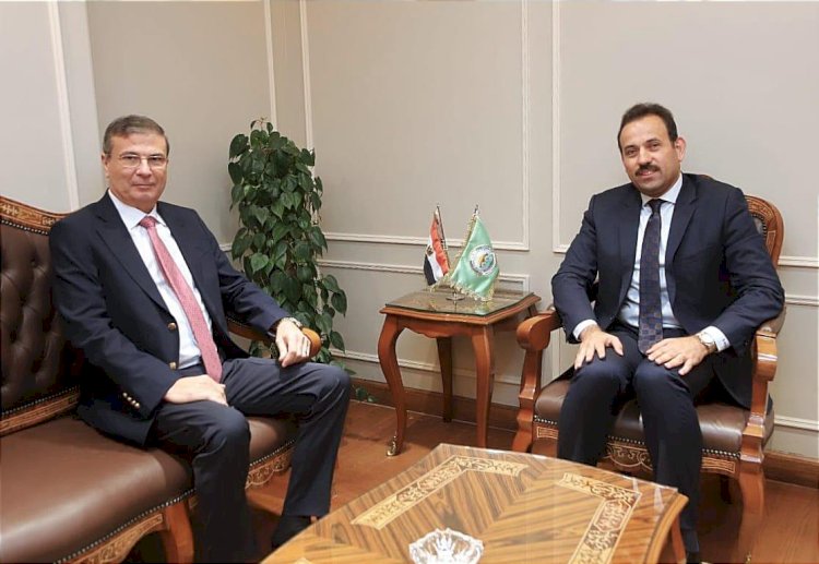 "فاروق والغنام" بحثا التعاون في الزراعة والامن الغذائي