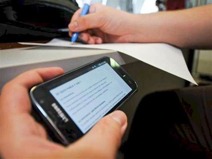 ضبط طالب بالبحيرة أدار مجموعات لتسريب امتحانات الثانوية العامة