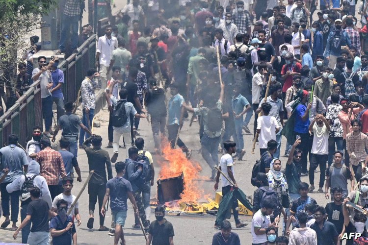 بالصور حظر تجول وقطع الانترنت واقتحام السجون في بنجلادش بسبب قرارات رئيسة الوزراء