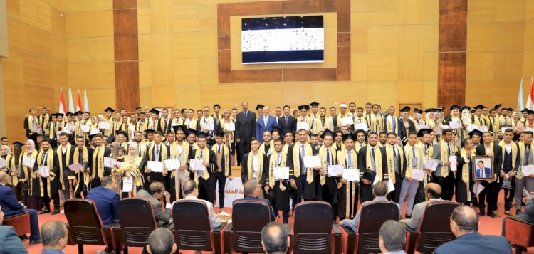 "سراج"يشهد حفل تخرج الدفعة الثانية عشر لهندسة سوهاج