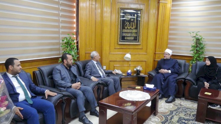 رئيس جامعة المنيا يستقبل دكتور محمد مختار جمعة وزير الأوقاف السابق