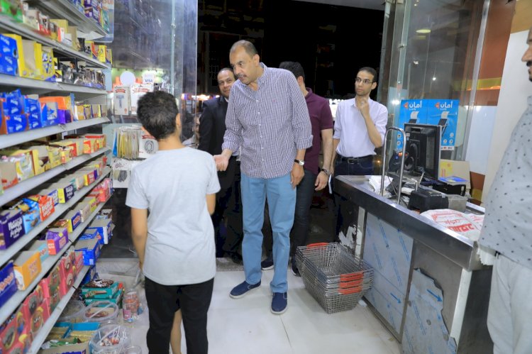 محافظ سوهاج يتفقد العمل بمحطات الوقود