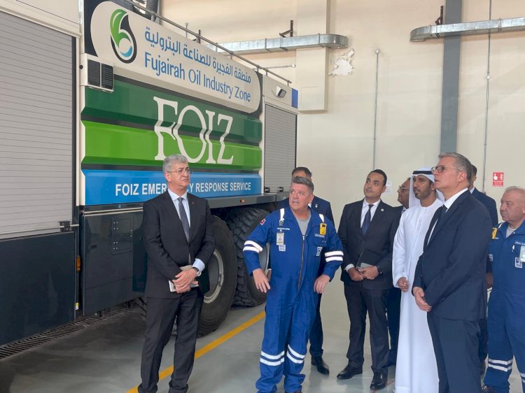 وزير البترول يزور المنطقة البترولية وميناء الفجيرة البترولي بالامارات