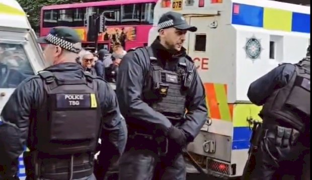 مظاهرات العنف والتطرف تسيطر علي ليفربول بعد شائعة طعن 3 أطفال